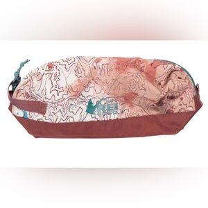 REI Co-Op Roadtripper Travel Kit